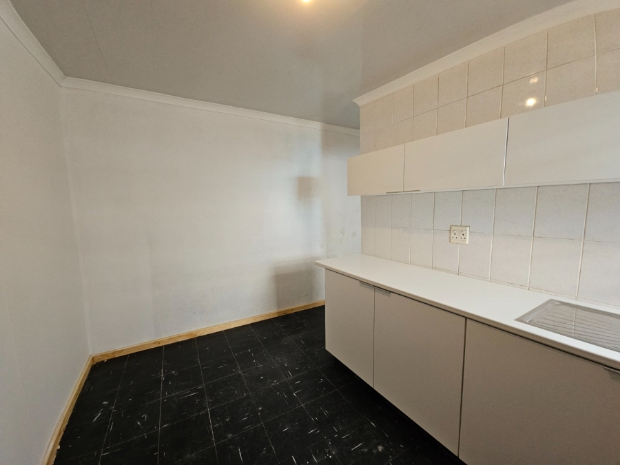 To Let 1 Bedroom Property for Rent in Westgate Western Cape